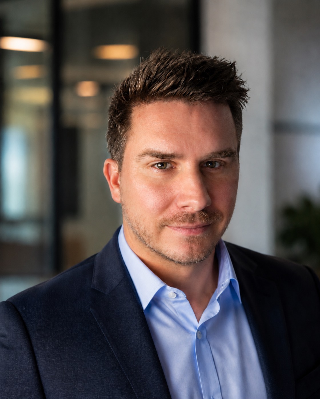 Florian Brosig, Inhaber von Pixelschnitzel, Ansprechpartner für Software- und KI-Projekte