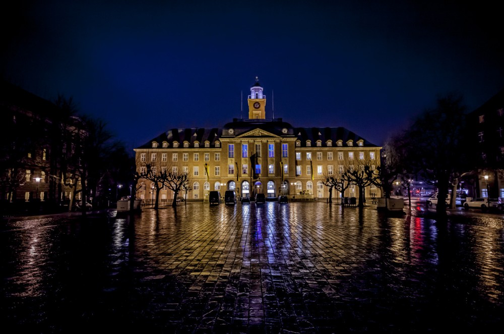 Rathaus der Stadt Herne bei Nacht
